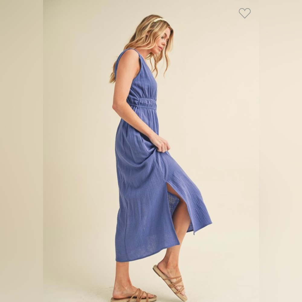 #100 Black Darci Dress - Picture 3 of 8